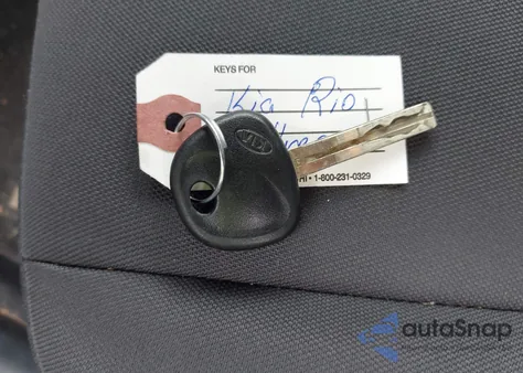 2013 Kia Rio Lx z USA, uszkodzony, nr VIN KNADM5A33D6174642